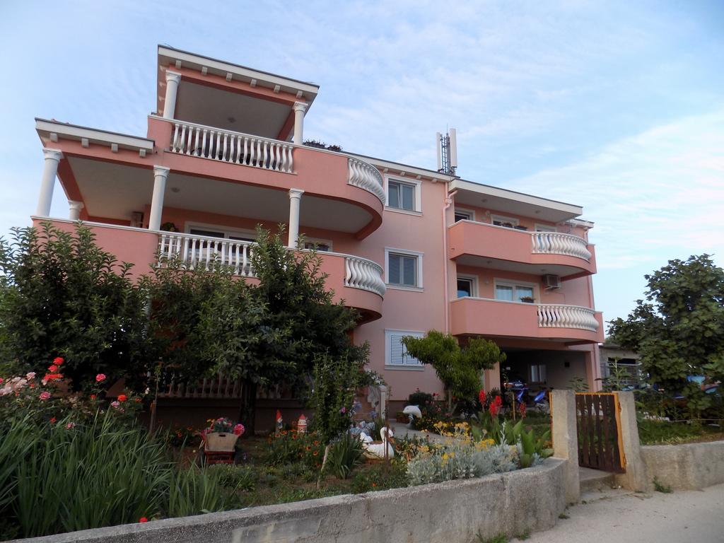 Apartments Sofija Vrsi Kültér fotó